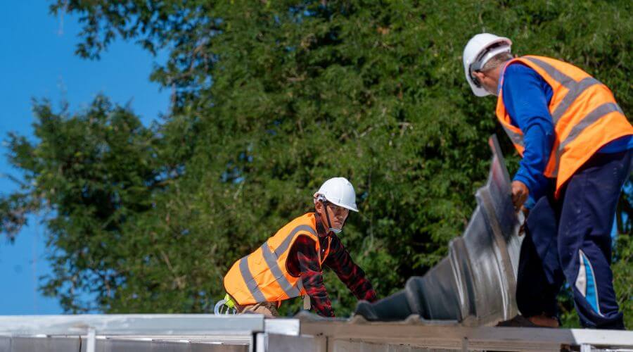 Professional residential roofers in Pownal, ME